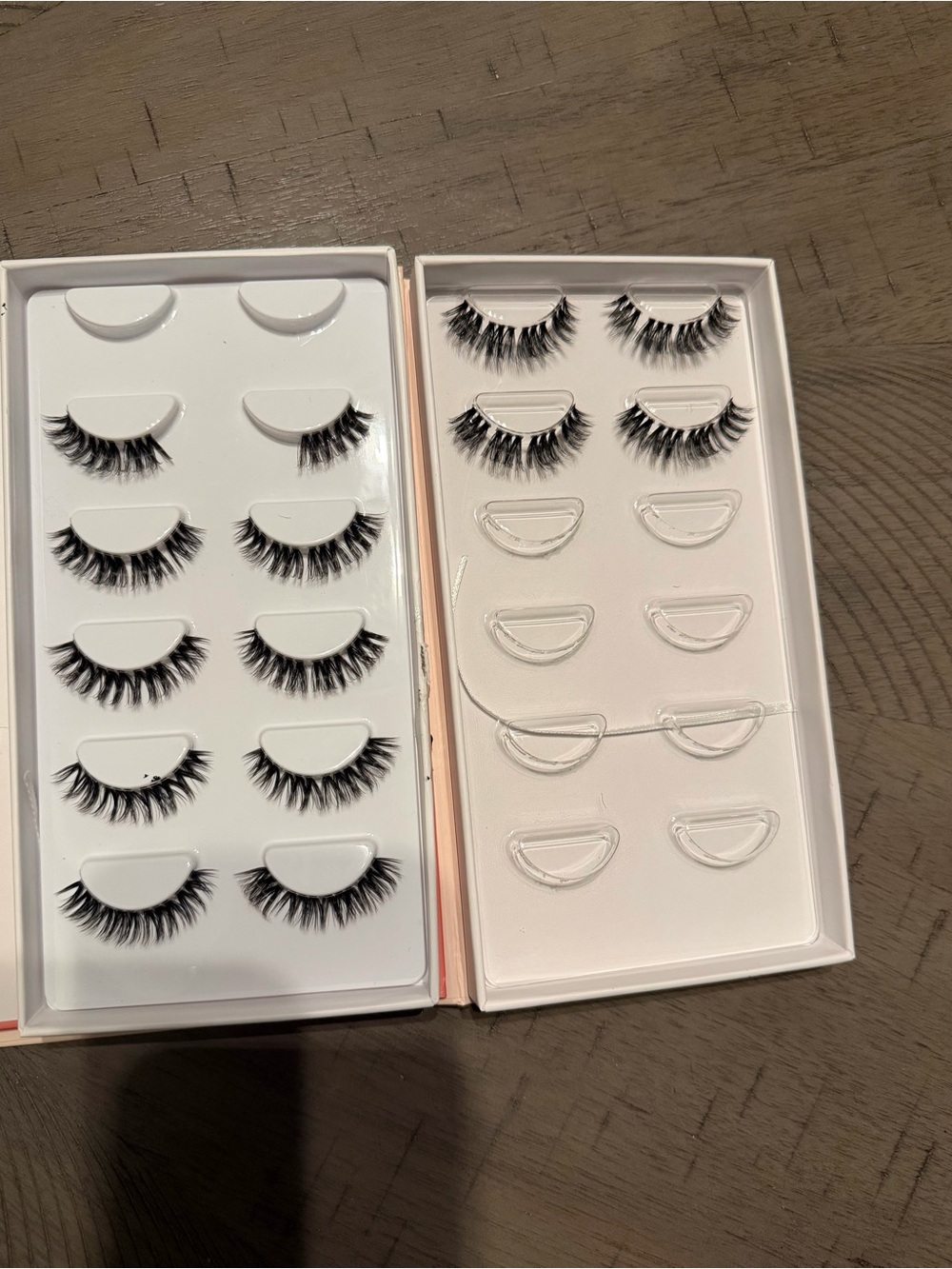 Flutterhabit dramatic lashes. Style “the flirt”